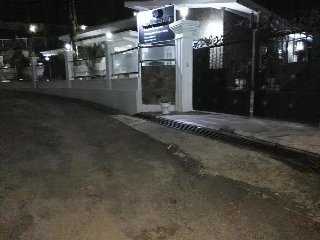 Anna Shanthi Villa Kandy Kültér fotó